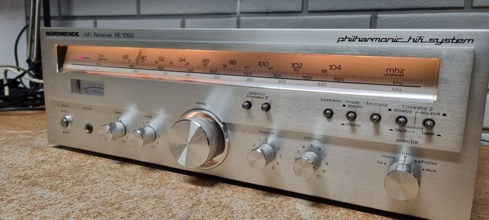 Amplituner hi-fi stereo Nordmende RE 1050 philharmonic