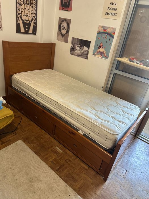 Cama solteiro com colchao e estrado