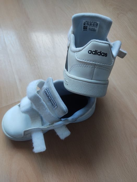 Sapatilhas adidas n.25