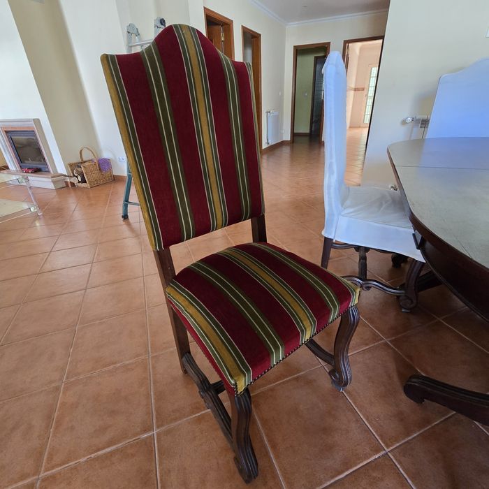 Mesa e cadeiras Pé de Galo