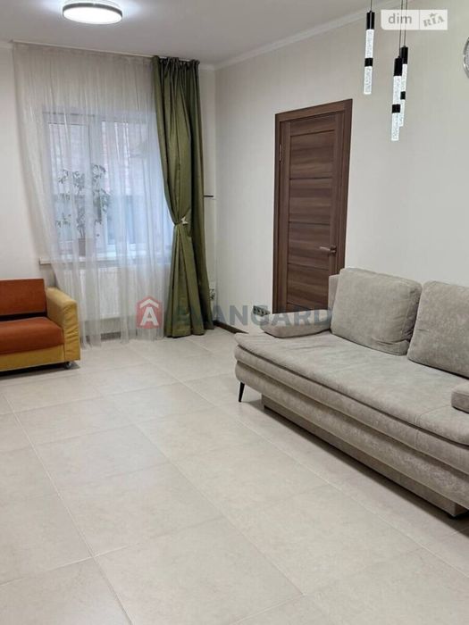 Продам чудовий будинок на Кореї