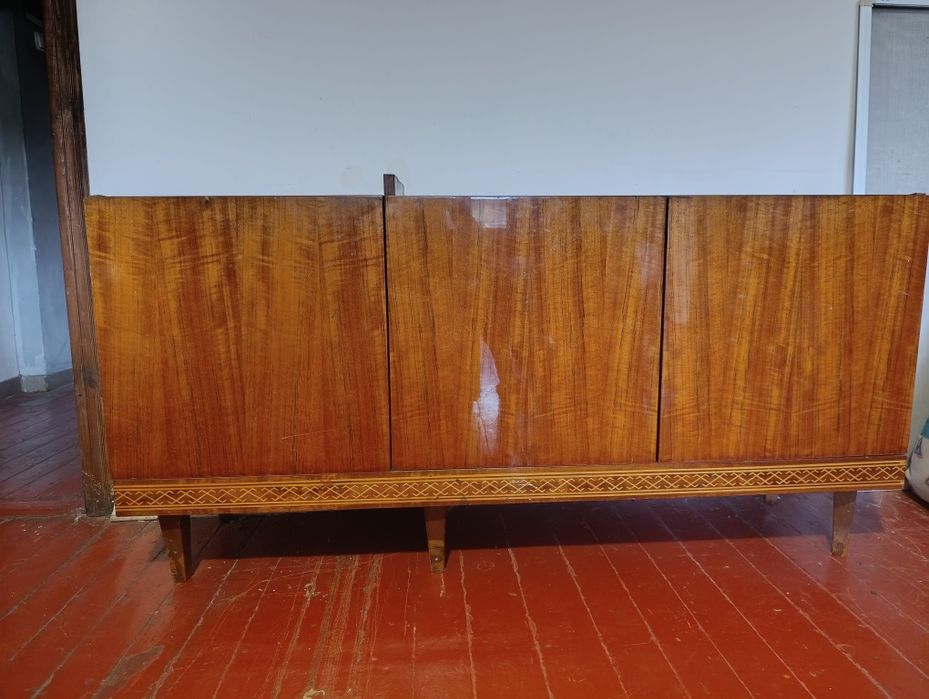 Продам тумбу комод. Тумбочка дерево