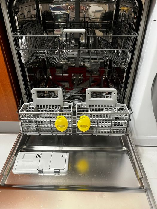 Máquina de lavar loiça Whirlpool