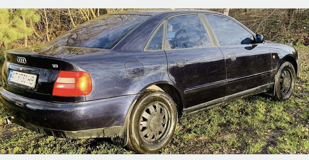 Автомобіль Ауді А4