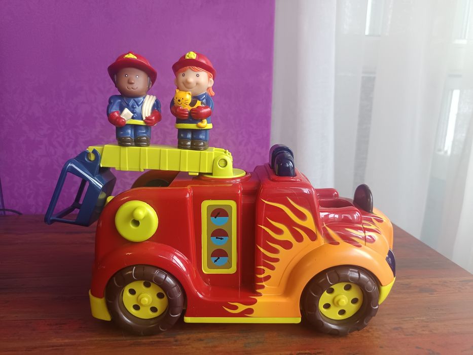 Пожарная машина Battat, световые, звуковые эффекты