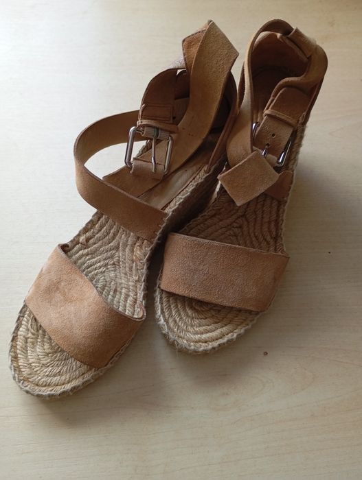 Босоножки от max mara