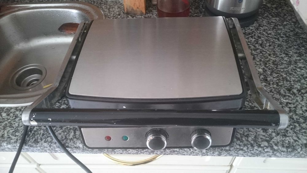 Grelhador Electrico Tarrington House Kontakt grill CG2010