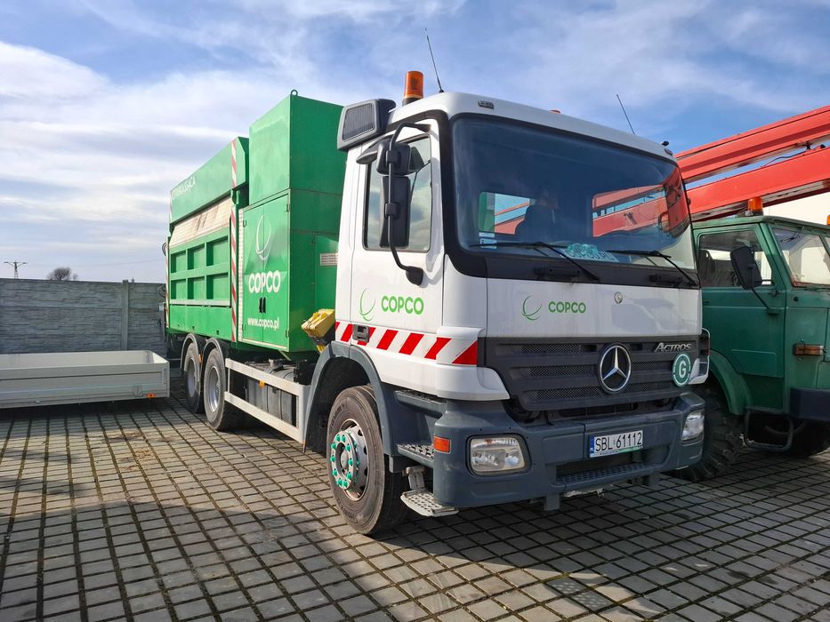 Koparka ssąca Mercedes Actros 3336