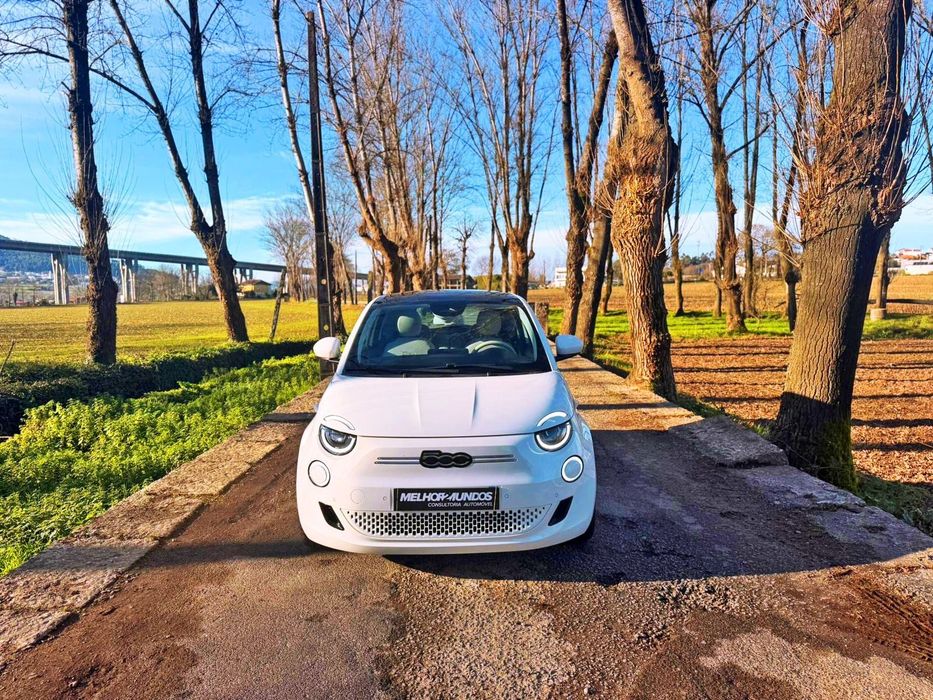 Fiat 500e La Prima