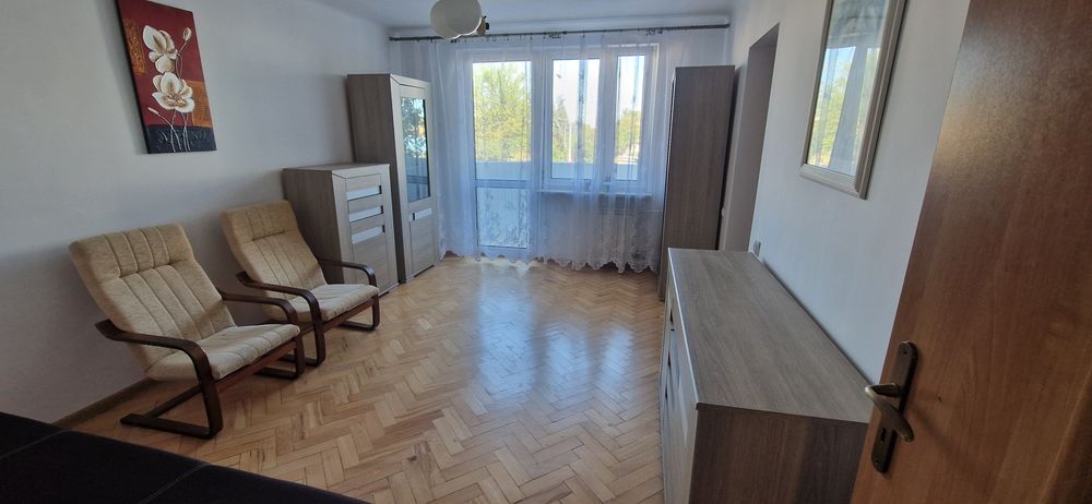 Wynajmę mieszkanie Wyspiańskiego  1 piętro 3pokoje