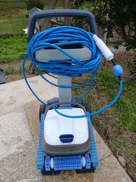 Dolphin S300i aspirador piscinas