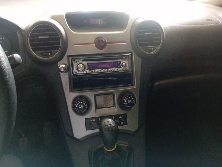 Продам автo Kia Carens 2008 года газ/бензин ,комфортний симейний автомобиль