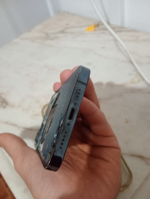 iPhone 12 Pro 128GB — Para peças/reparação