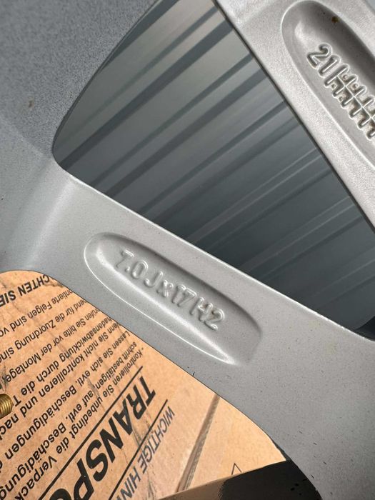 Alufelgi 5x114,3 r17 RENAULT Captur Kadjar Megane Talisman 95#