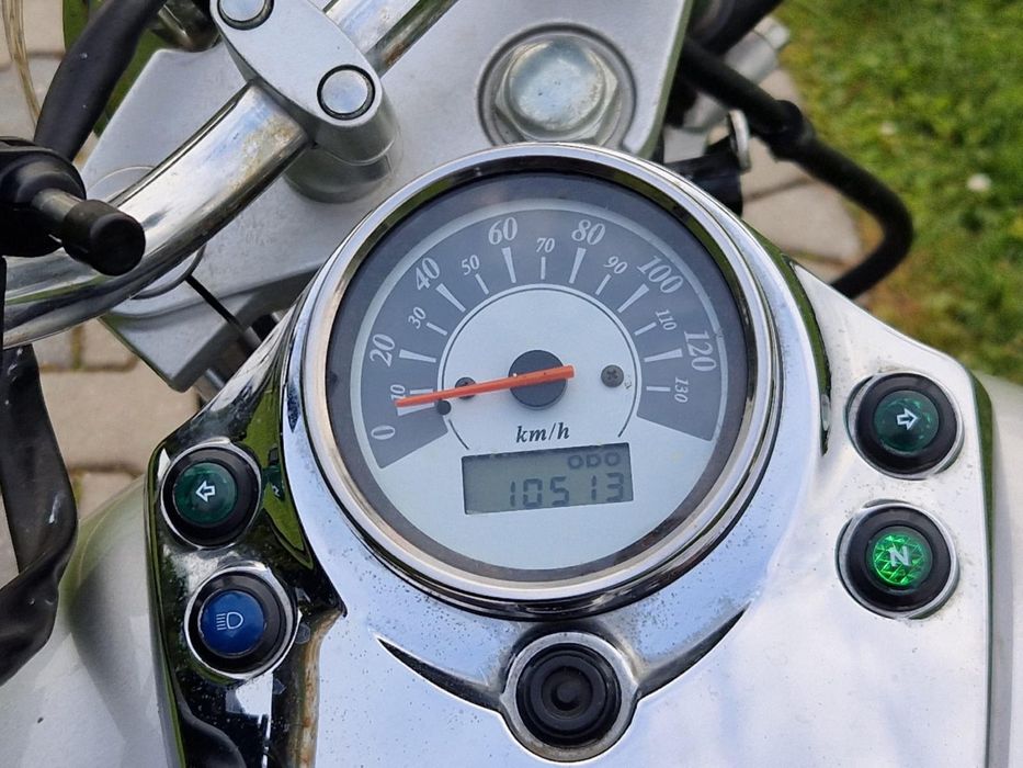 SUZUKI Intruder 125