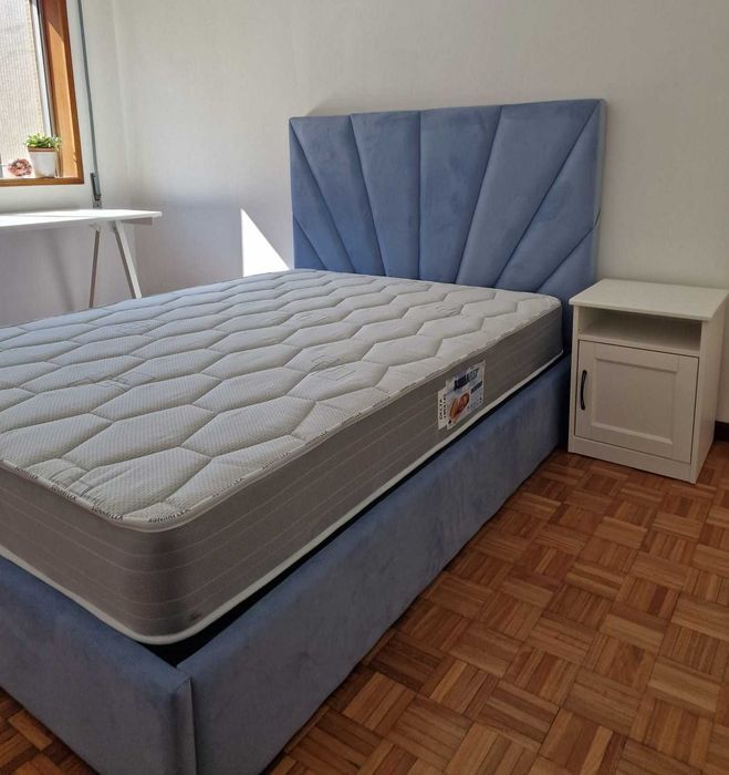 Camas De Casal Estofadas ALTA GAMA - MODELO RAYOS - Top de Gama 190x140m Estrado Incluído!!