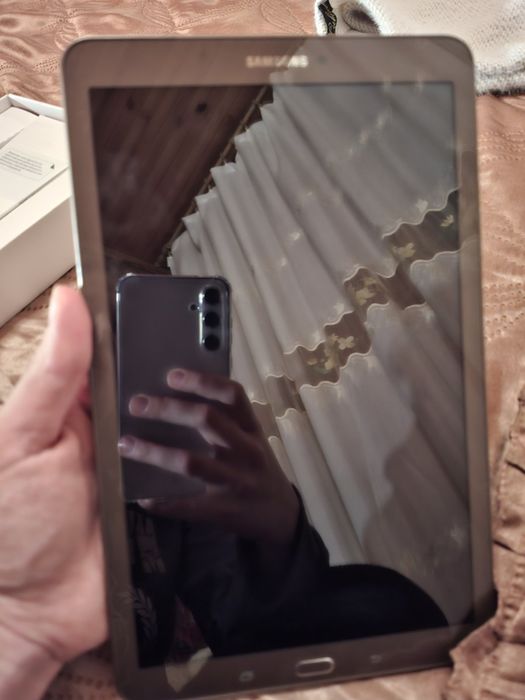 Samsung Galaxy tab E планшет