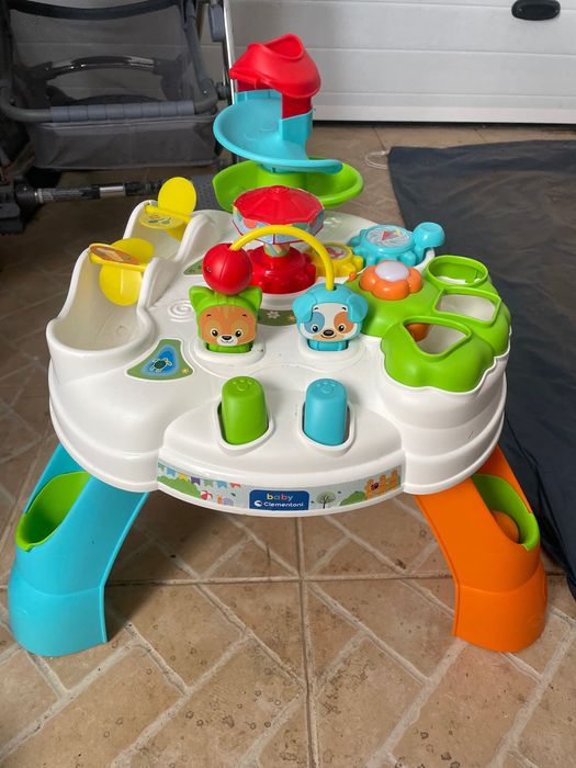 Vendo mesa de atividades bebé