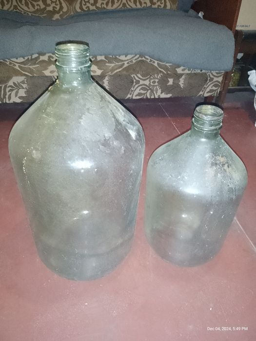 Продам бутыль 10л и 20л