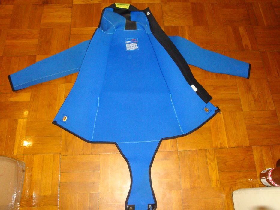 Гидрокостюм CAMARO ( Австрия ), размер 50-52 ( M-L ), толщина 7+7 mm