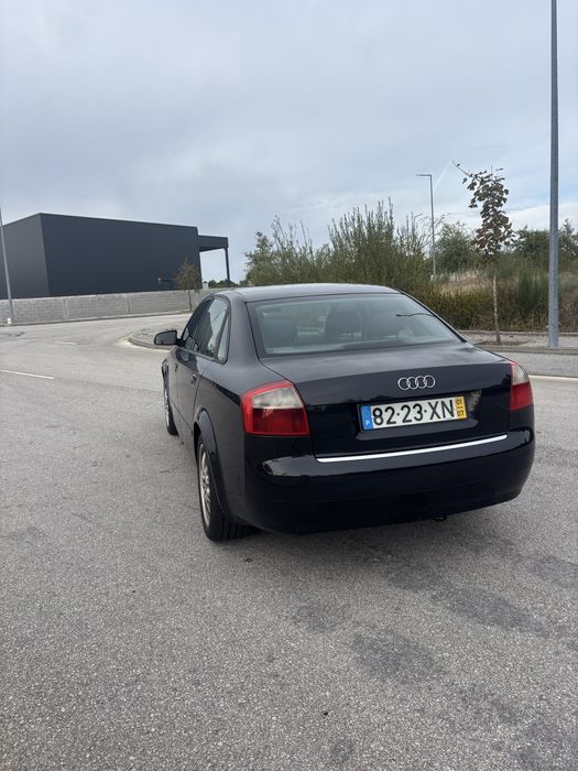 AUDI A4 1.9 TDI 130 CV — 2001