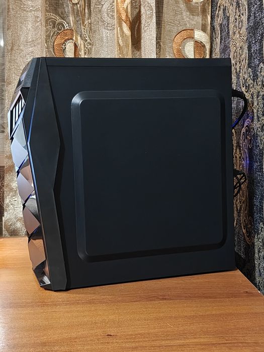 Ігровий ПК із підсвічуванням, rx 550, 4 gb