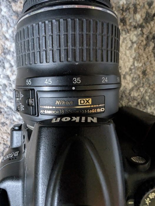 Дзеркальний фотоапарат Nikon D5000 + kit об'єктив 18-55 ми