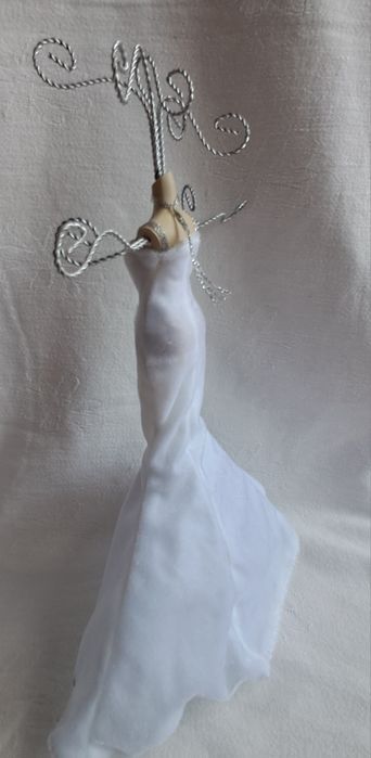 Porta-Bijuteria Elegante Manequim de Gala / Cerimónia (Novo na Caixa)