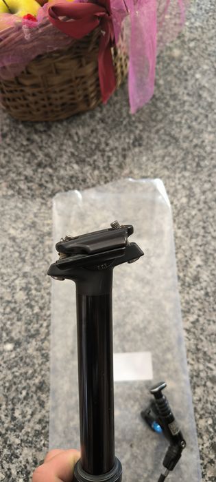 Selim telescópio Rockshox Reverb