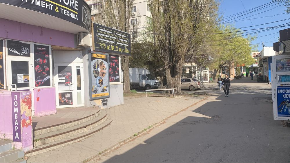 Продам Помещение возле м.Студеческая Sобщ.= 60м