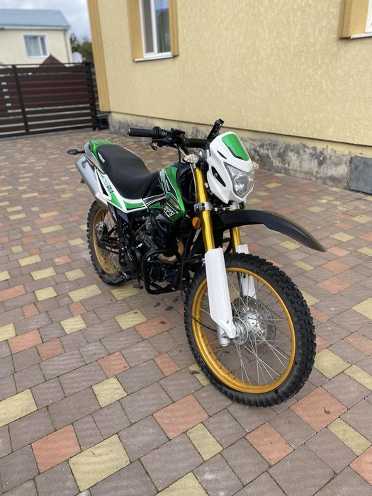 Продаю мотоцикл senke 250 gy 5 можливий обмін