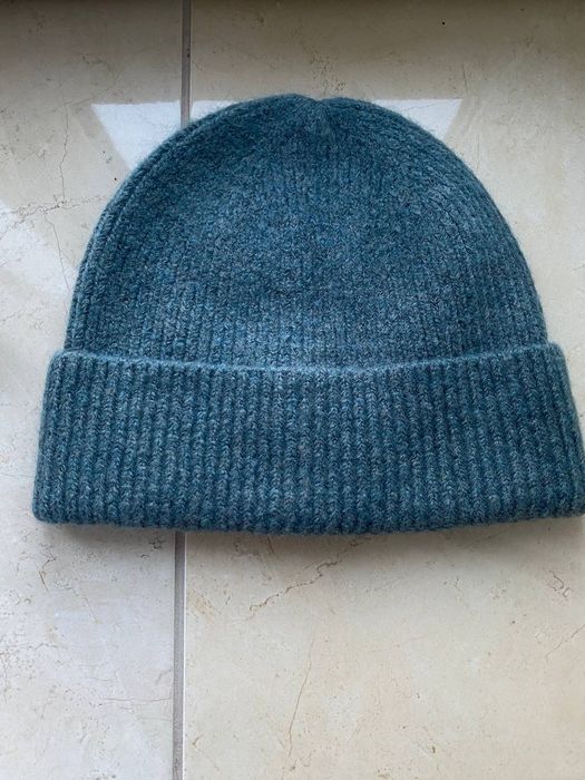 Шапка Pull and bear