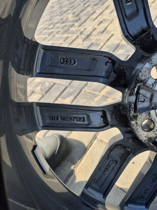 Felga Audi A3 8V 8V0601025M 18 7.5J Et51 Orginal ładna