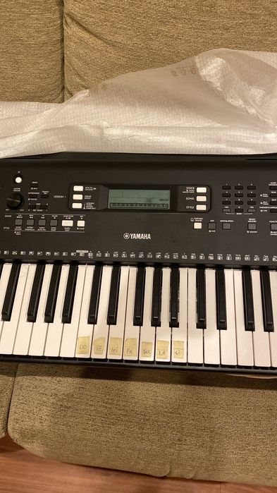 Teclado Yamaha - COMO NOVO