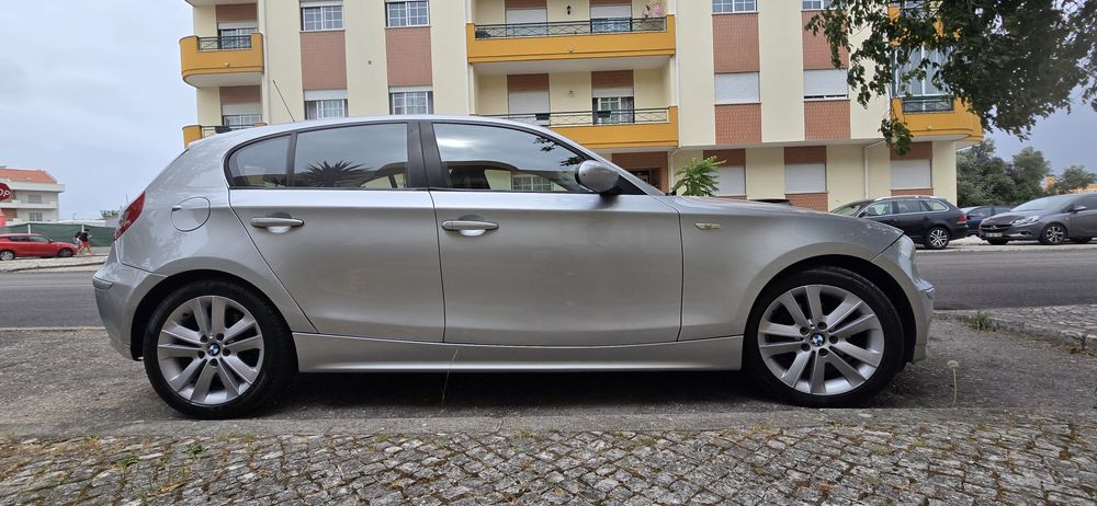 `BMW 120d 163cv 5 Portas | 2006 | Nacional | Bancos em Couro`