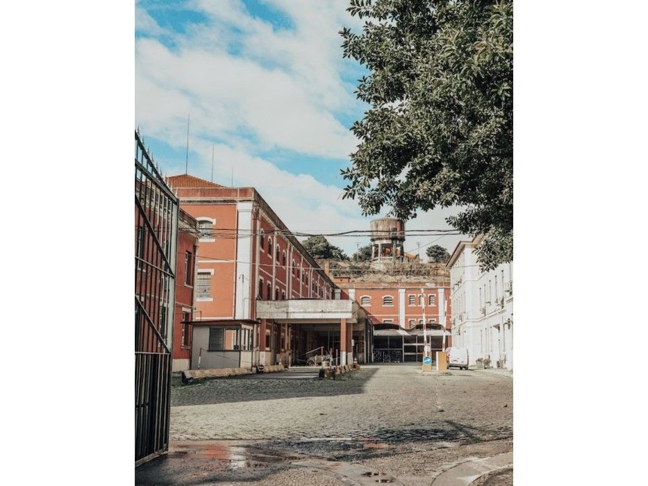 Prédio em PT - Lisboa - 6 frações