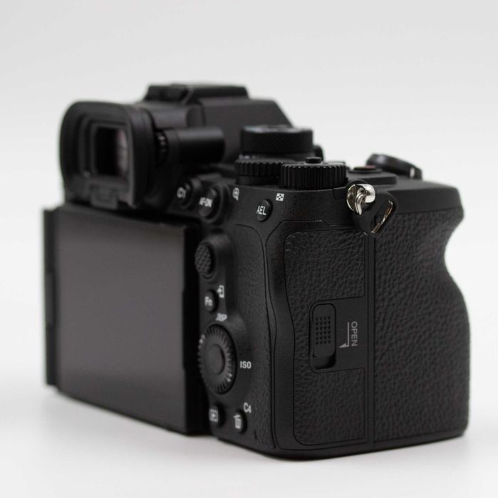 Sony A7R V (Semi Nova) - 12M Garantia