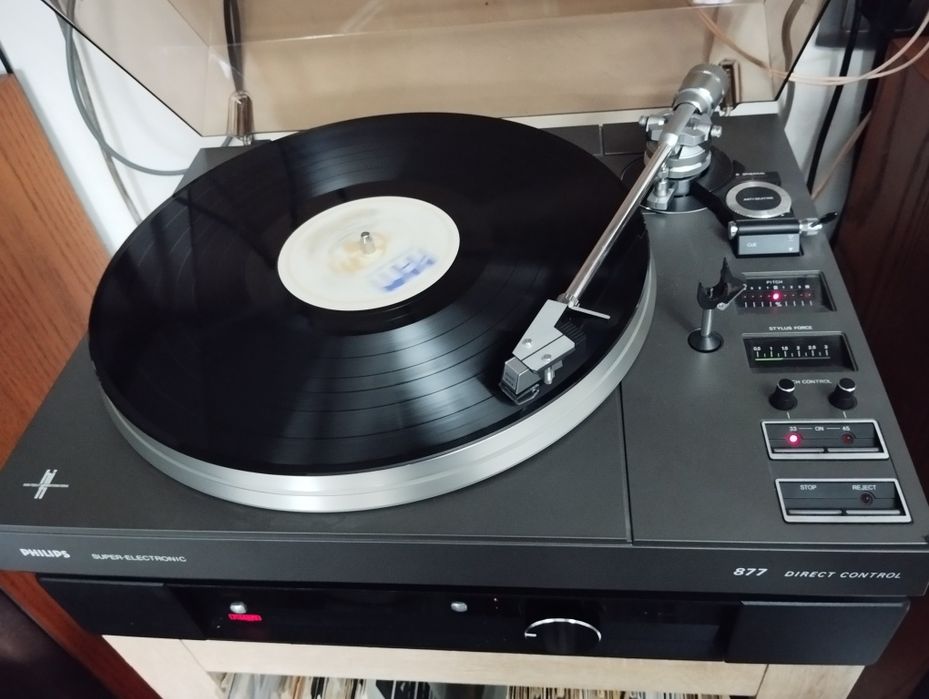 Piękny gramofon Philips 877
