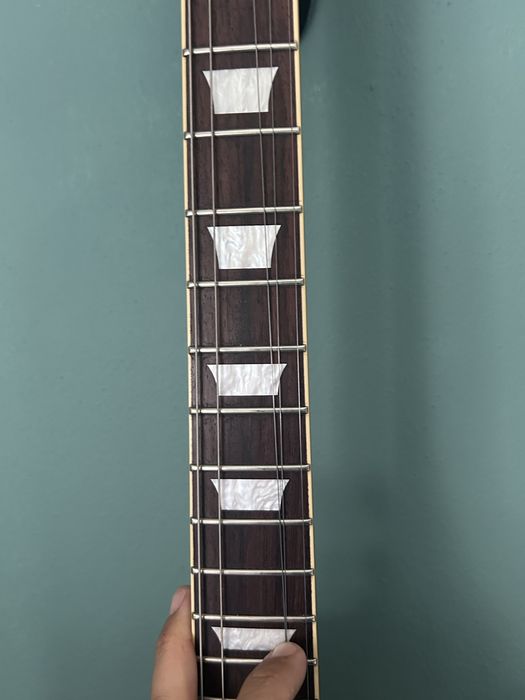 Guitarra Edwards les paul
