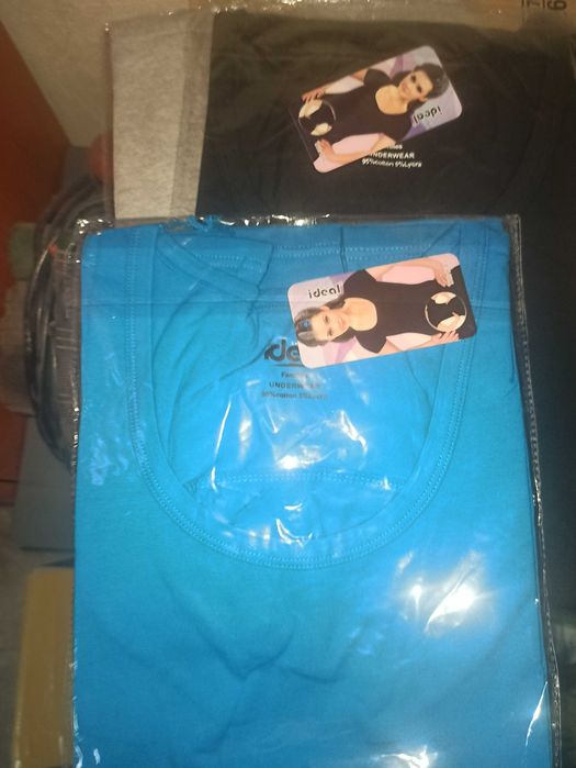 Bluzka  z krótkim rękawem niebieska czarna szara