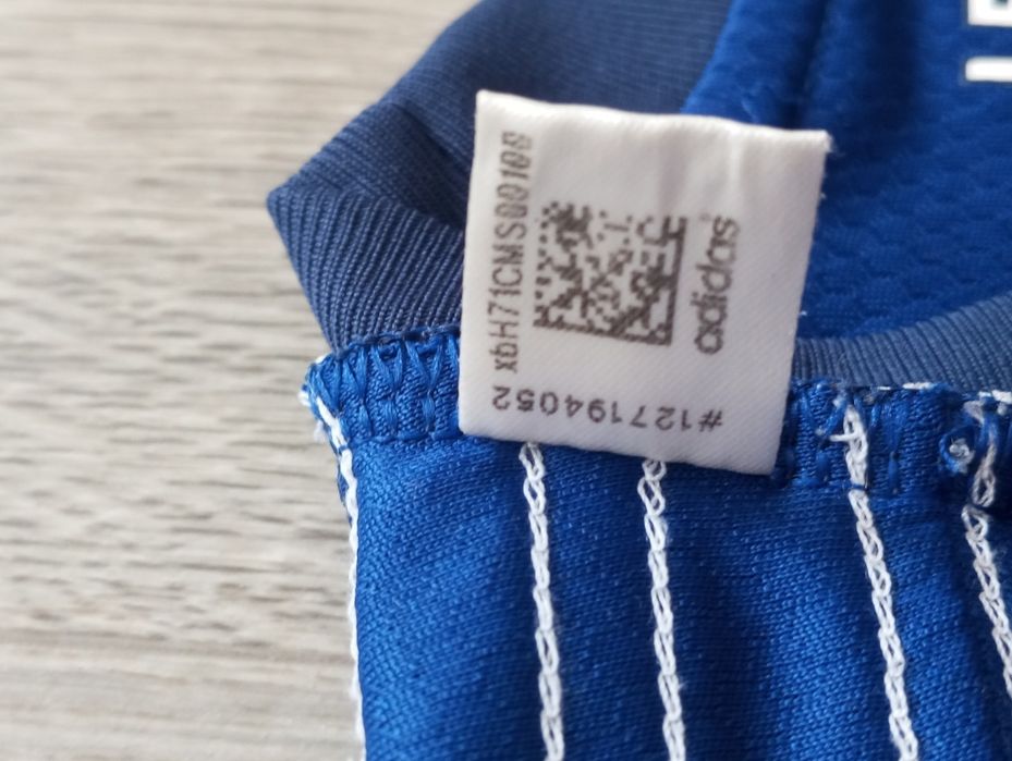 Продам футболку ФК Лидс