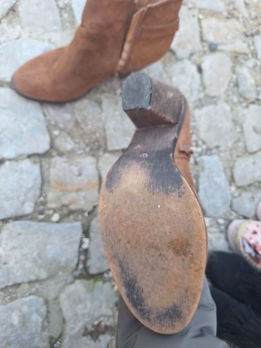 Botas de salto castanhas