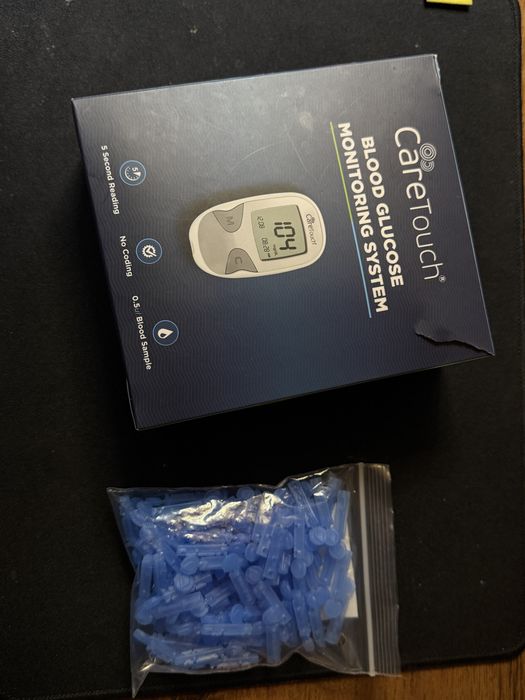 Пристрій для виміру глюколи в крові