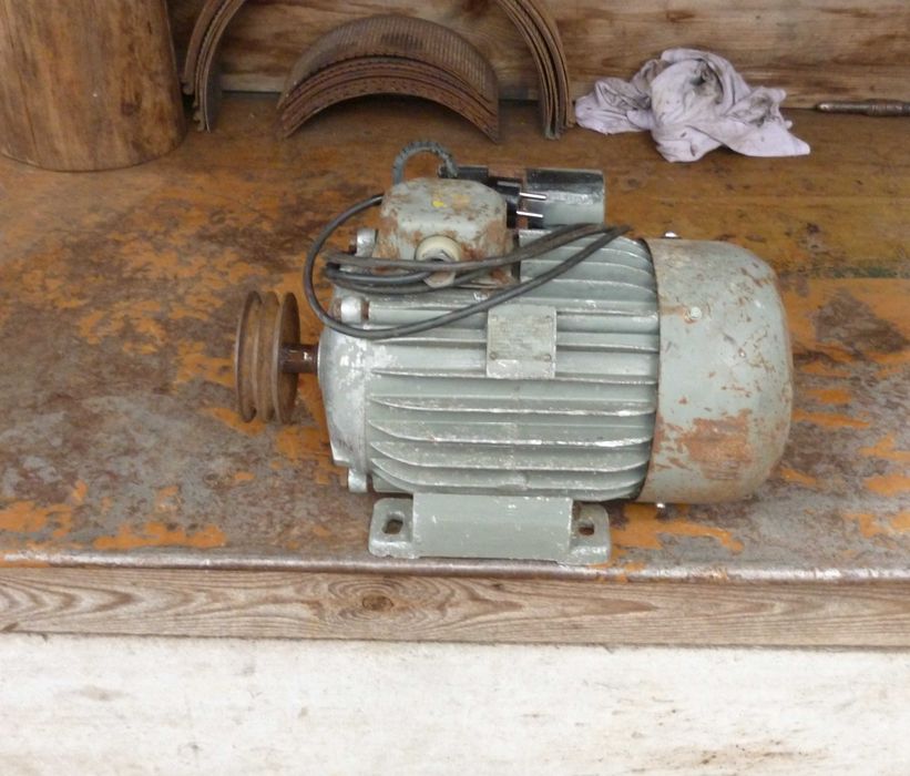 Sprzedam silnik elektryczny 1.1kw