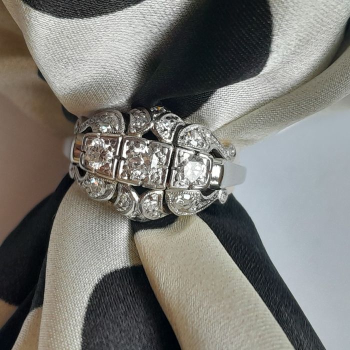 R.13 Piękny Pierścionek Art Deco 5.22g Diamenty Złoto 585