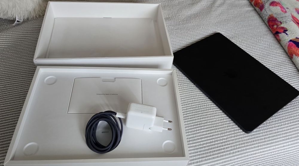 Macbook Air 13.6