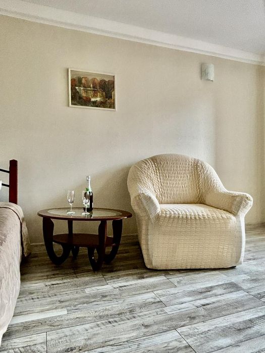 Посуточно,почасово,м.Дарница 3 мин,ходьбы,м.Черниговская 10 мин,газ