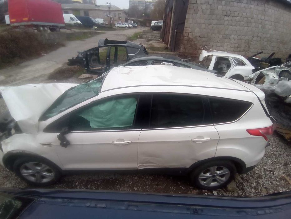 Полуось передняя левая привод от Ford Escape 2.5 2015