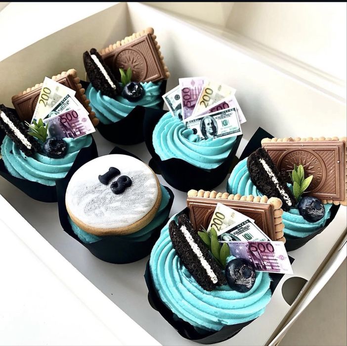 Торти/Бенто-тортики/Меренгові рулети/Капкейки