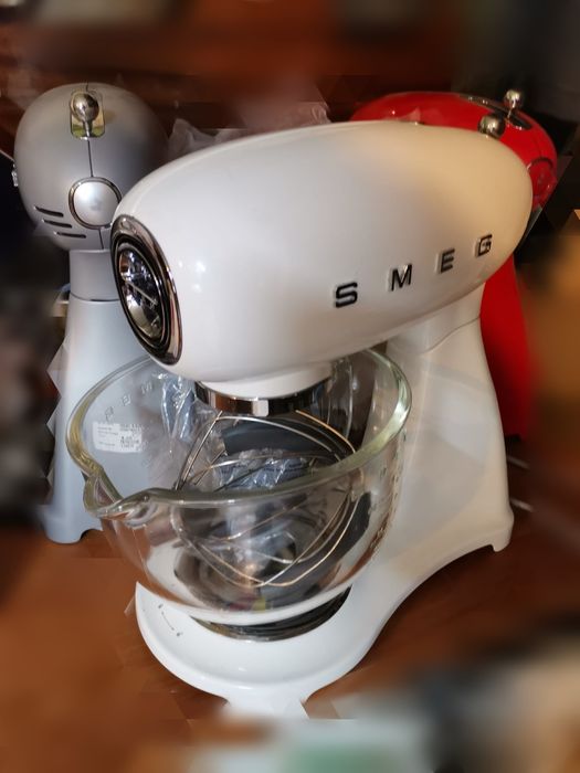 Robot planetarny Smeg SMF03